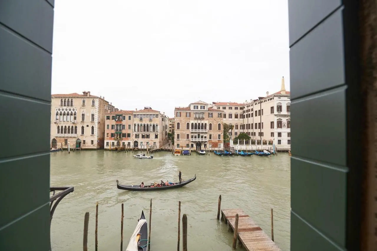 Charming Apartment On Grand Canal Venice Holiday home