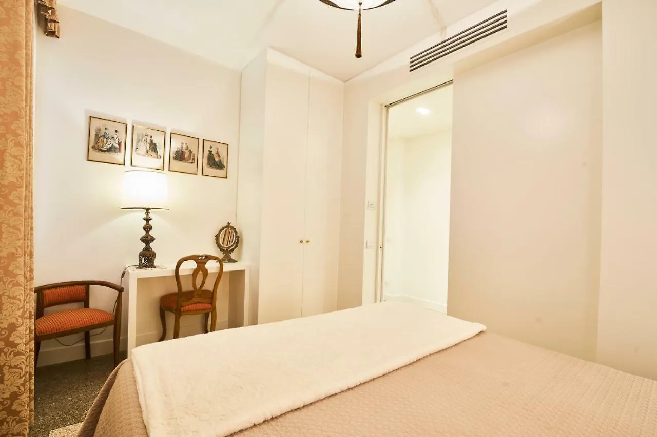 Holiday home Charming Apartment On Grand Canal Venice