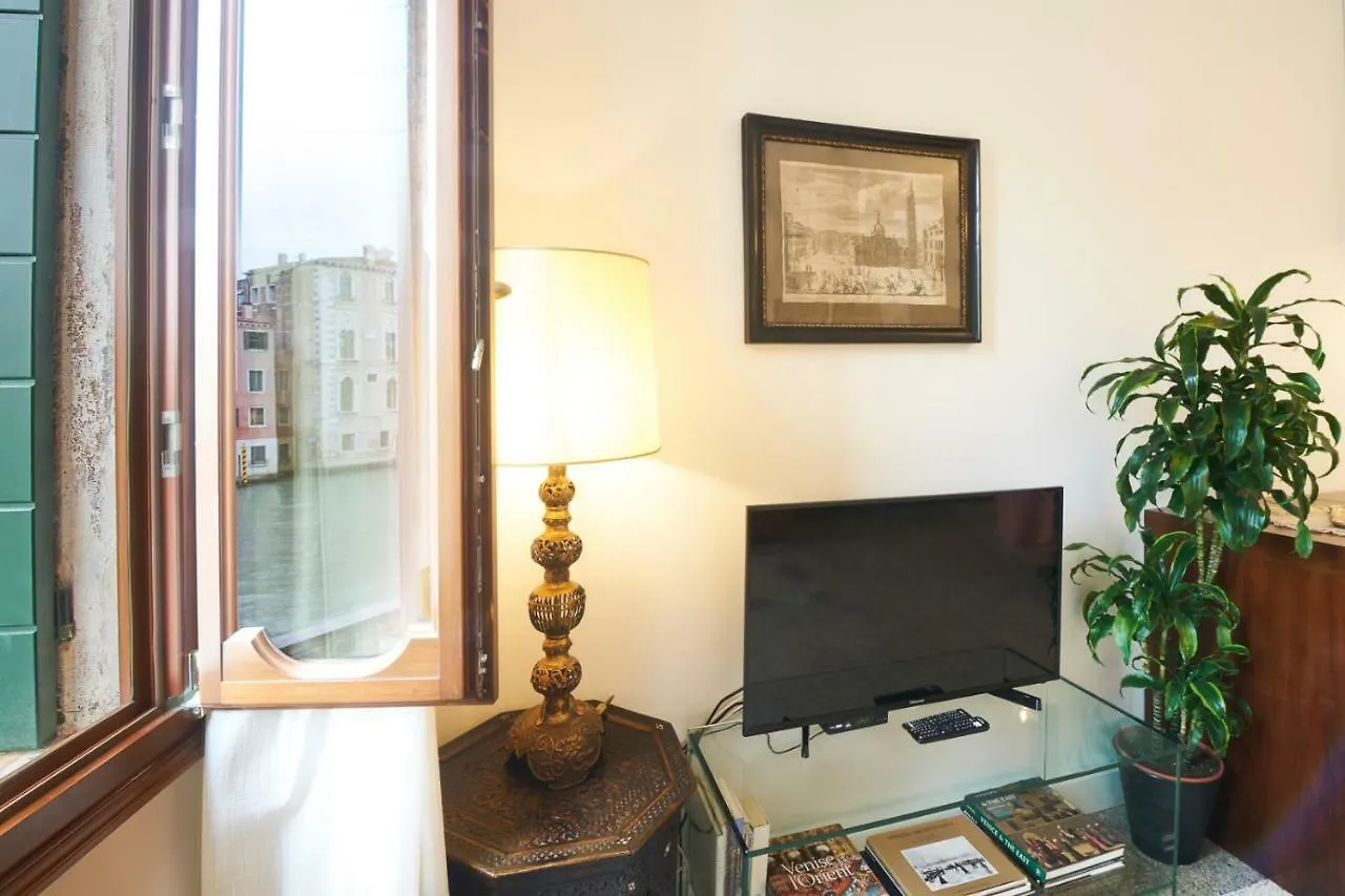Charming Apartment On Grand Canal Venice 0*,